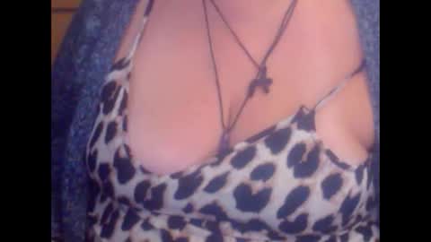 Snapshot of miamimistress chatting on 10/09/25, 07:06 maya online show from 10/09/25, 07:06