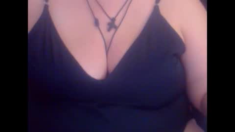 Snapshot of miamimistress chatting on 11/03/25, 06:58 maya online show from 11/03/25, 06:58