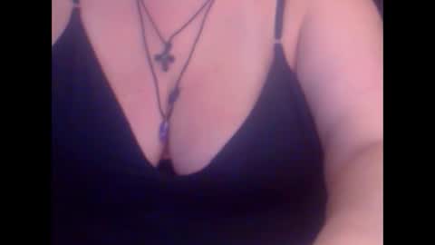 Snapshot of miamimistress chatting on 11/03/25, 07:04 maya online show from 11/03/25, 07:04