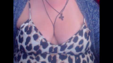 Snapshot of miamimistress chatting on 11/07/25, 09:48 maya online show from 11/07/25, 09:48