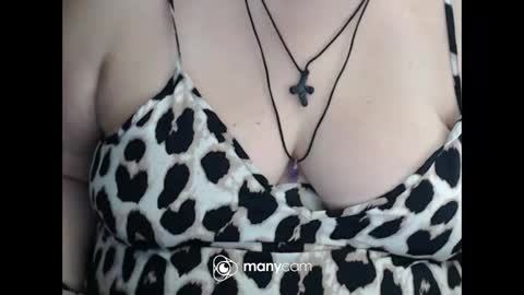 Snapshot of miamimistress chatting on 11/17/25, 07:25 maya online show from 11/17/25, 07:25