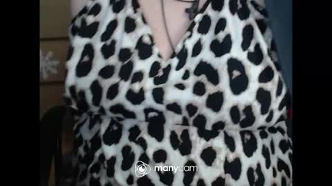 maya online show from 12/22/25, 10:34