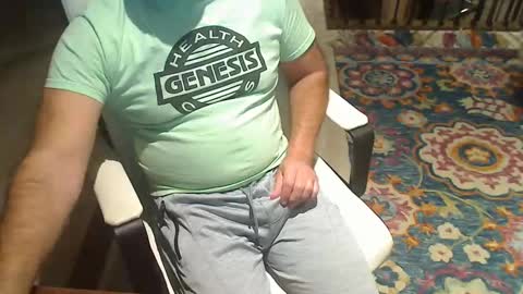 Snapshot of miamiwrestler chatting on 01/19/26, 01:37 miamiwrestler online show from 01/19/26, 01:37