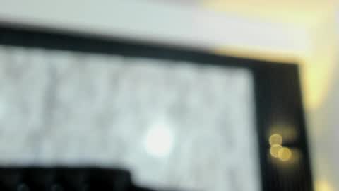 Mia   -5 7001400 Follow  online show from 02/01/25, 12:29