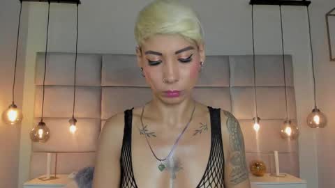 Mia Morgann online show from 01/04/25, 03:07