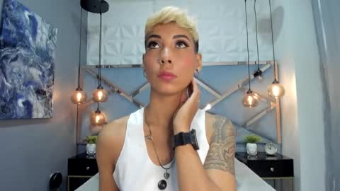 Mia Morgann online show from 01/16/25, 12:09