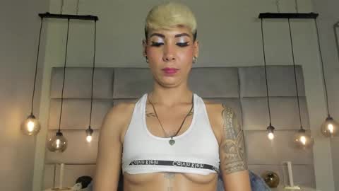 Mia Morgann online show from 01/18/25, 10:17