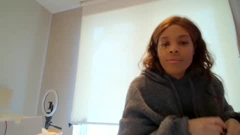 MiaMuffn online show from 12/21/24, 04:46