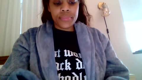 MiaMuffn online show from 01/06/25, 05:38