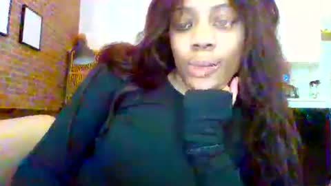 MiaMuffn online show from 09/18/25, 01:46