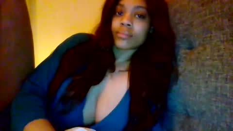 Snapshot of miamuffin8 chatting on 03/25/26, 03:56 MiaMuffn online show from 03/25/26, 03:56