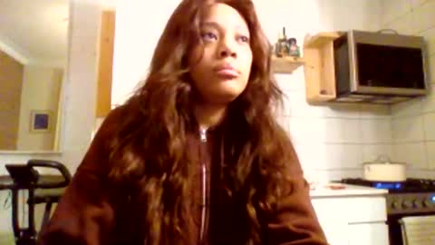 Snapshot of miamuffin8 chatting on 04/05/26, 07:05 MiaMuffn online show from 04/05/26, 07:05