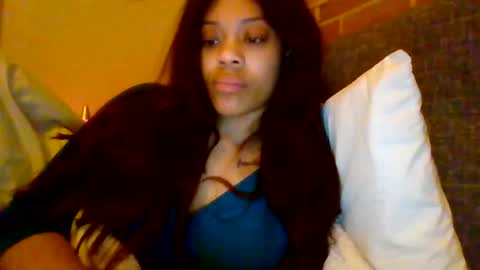 Snapshot of miamuffin8 chatting on 04/13/26, 02:06 MiaMuffn online show from 04/13/26, 02:06