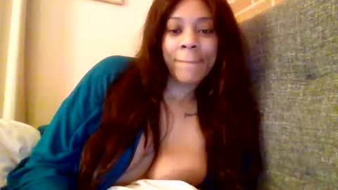 Snapshot of miamuffin8 chatting on 04/14/26, 08:09 MiaMuffn online show from 04/14/26, 08:09