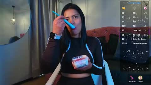 Snapshot of miaoconell chatting on 11/18/25, 10:03 miaoconell online show from 11/18/25, 10:03