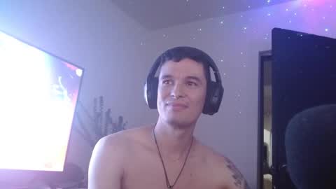 Snapshot of miaou_miaou chatting on 01/13/25, 04:07 miaou_miaou online show from 01/13/25, 04:07