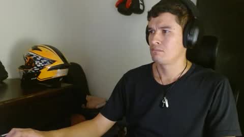 Snapshot of miaou_miaou chatting on 10/22/25, 01:17 miaou_miaou online show from 10/22/25, 01:17