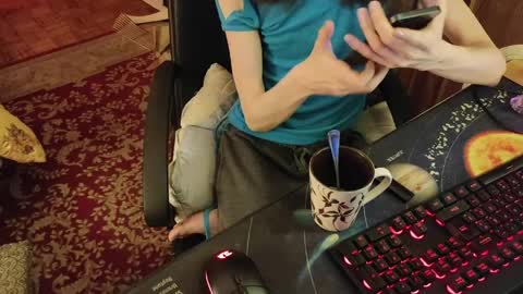 Snapshot of miaowhowl chatting on 04/07/26, 01:17 Kristien online show from 04/07/26, 01:17