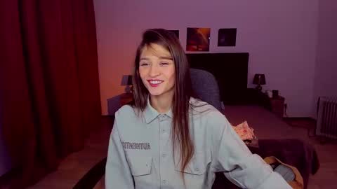 Snapshot of miapaw chatting on 01/11/25, 08:43 Mia online show from 01/11/25, 08:43