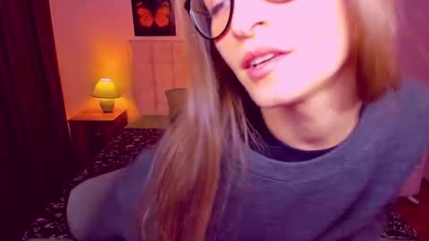 Snapshot of miapaw chatting on 01/26/25, 09:40 Mia online show from 01/26/25, 09:40