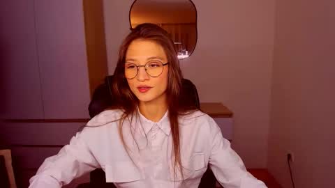 Mia online show from 02/07/26, 07:28