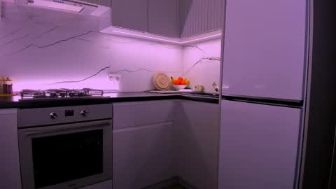 Mia online show from 02/21/26, 07:26