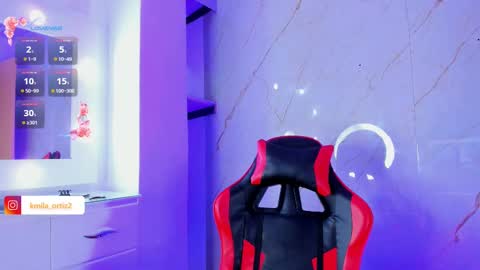 Snapshot of miapink_ofi_ chatting on 09/12/25, 11:04 miapink_ofi_ online show from 09/12/25, 11:04