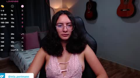 MIAPORTMANN online show from 12/18/24, 09:14