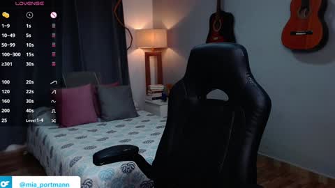 MIAPORTMANN online show from 12/22/24, 03:22