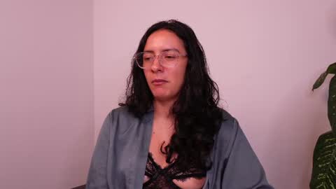 Snapshot of miaportman chatting on 07/05/26, 07:15 MIAPORTMANN online show from 07/05/26, 07:15