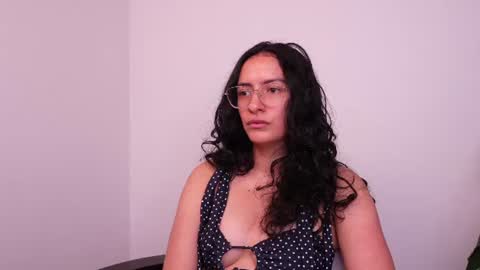 Snapshot of miaportman chatting on 07/15/26, 01:16 MIAPORTMANN online show from 07/15/26, 01:16