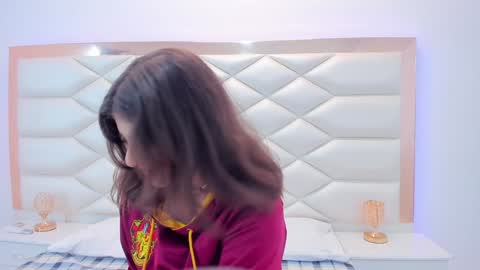 Sweetie Mia online show from 01/13/25, 12:24