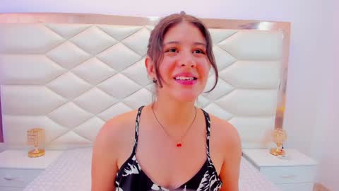 Sweetie Mia online show from 01/24/25, 06:25