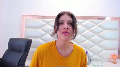 Sweetie Mia online show from 01/28/25, 06:39