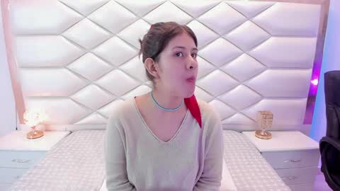 Sweetie Mia online show from 02/05/25, 12:27