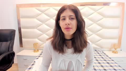 Sweetie Mia online show from 02/06/25, 12:26