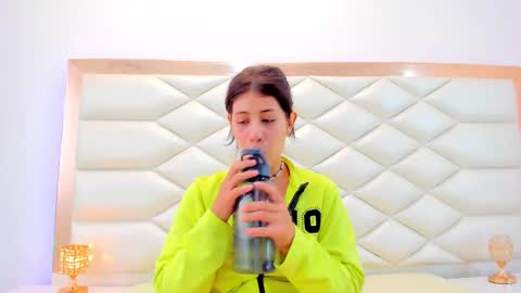 Sweetie Mia online show from 02/21/25, 06:37