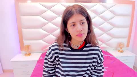 Sweetie Mia online show from 03/04/25, 12:22