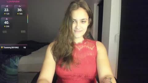 Snapshot of miarides19 chatting on 10/31/25, 07:37 Mia Cruz online show from 10/31/25, 07:37