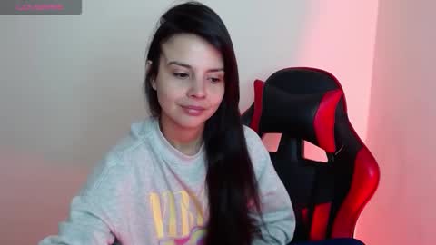 miarobinn_ online show from 02/08/26, 11:24