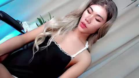 Snapshot of miasex980271 chatting on 05/14/26, 05:36 miasex980271 online show from 05/14/26, 05:36