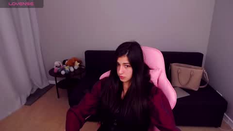 Miayna Silk online show from 03/03/25, 12:27