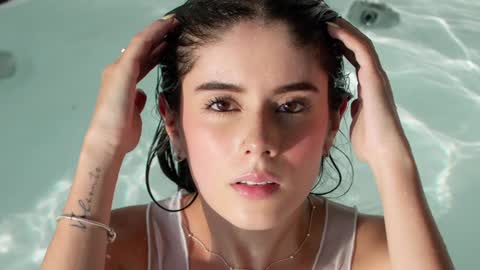 Snapshot of miasilverr chatting on 02/03/25, 10:21 Mia online show from 02/03/25, 10:21