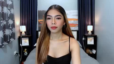 Snapshot of miasmith09 chatting on 12/18/25, 03:12 Pau and jence online show from 12/18/25, 03:12