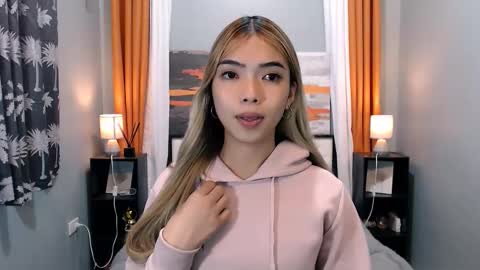 Snapshot of miasmith09 chatting on 02/20/26, 01:13 Pau and jence online show from 02/20/26, 01:13