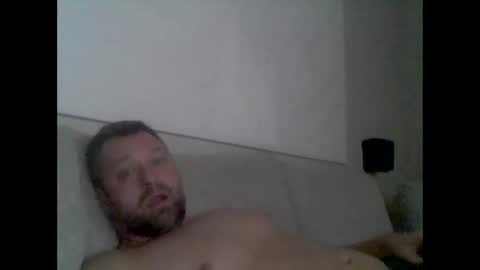 Snapshot of miasom1115 chatting on 12/14/25, 04:29 miasom1115 online show from 12/14/25, 04:29