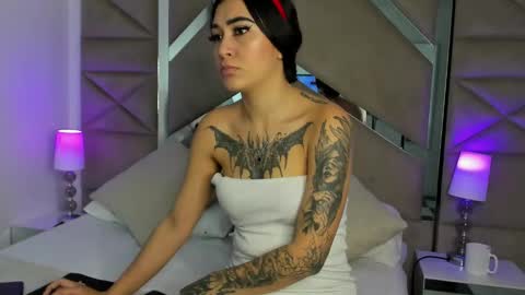 miasr_ online show from 11/12/25, 03:56