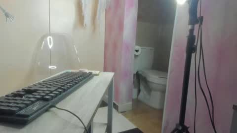  MIA online show from 10/25/25, 05:04