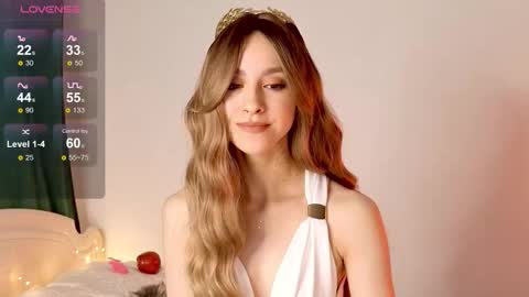 Mia online show from 10/31/25, 05:41