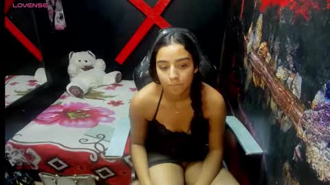 Snapshot of miatentazione chatting on 12/03/25, 12:36 Mariana online show from 12/03/25, 12:36